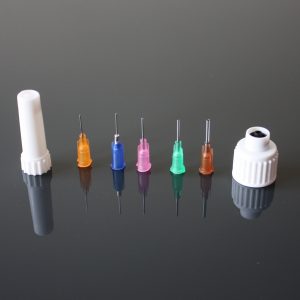 Набор дозирующих игл с адаптером различного диаметра